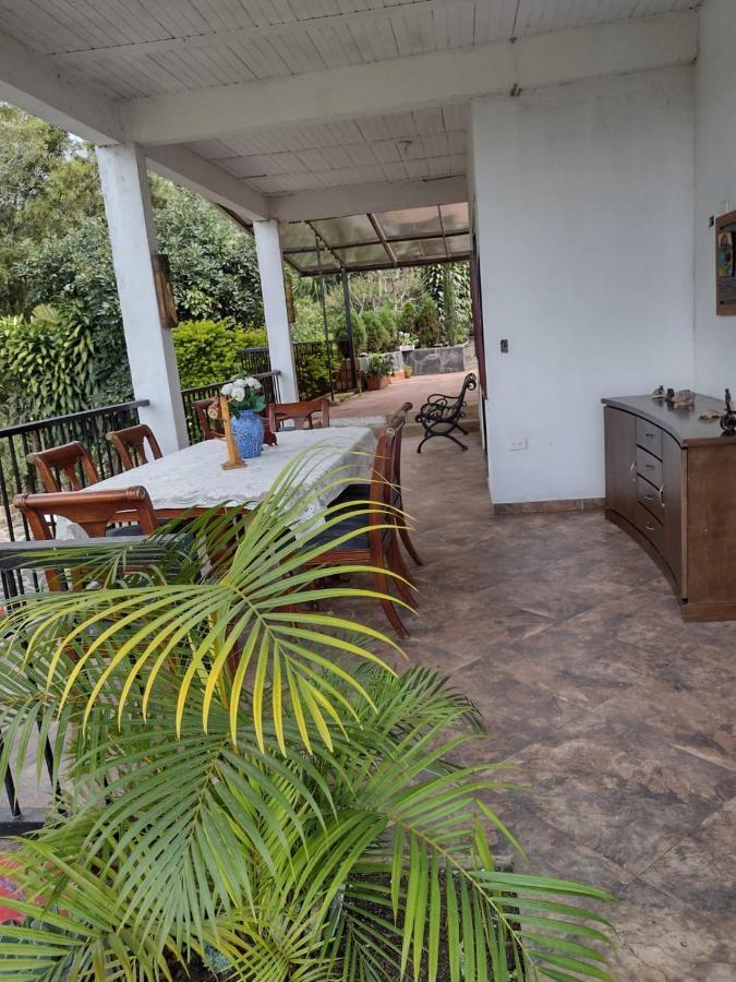 Finca Exclusividad Familiar O Grupo De Amigos Capacidad Hasta 12 Personas Calles En Placa Huella, Caminata Ecologica Alban  Kültér fotó